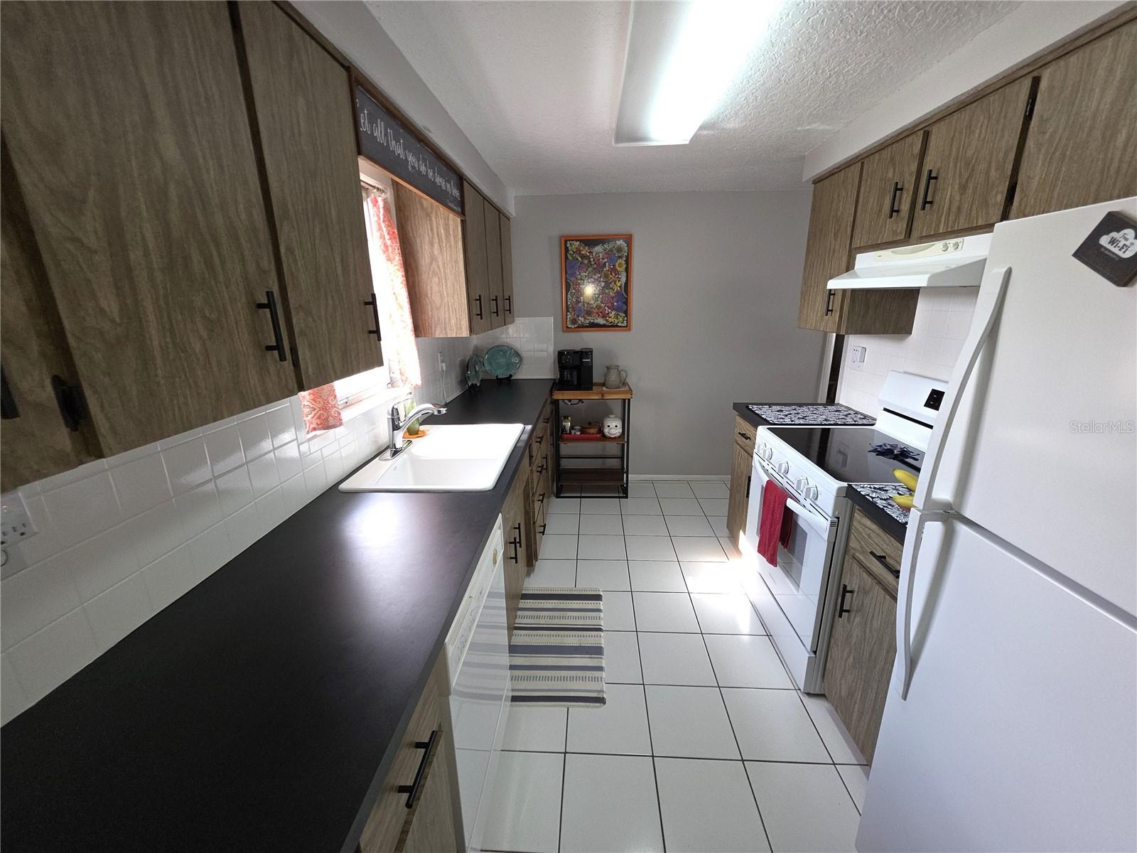 Image 15 of 25 For 6351 Sutherland Avenue