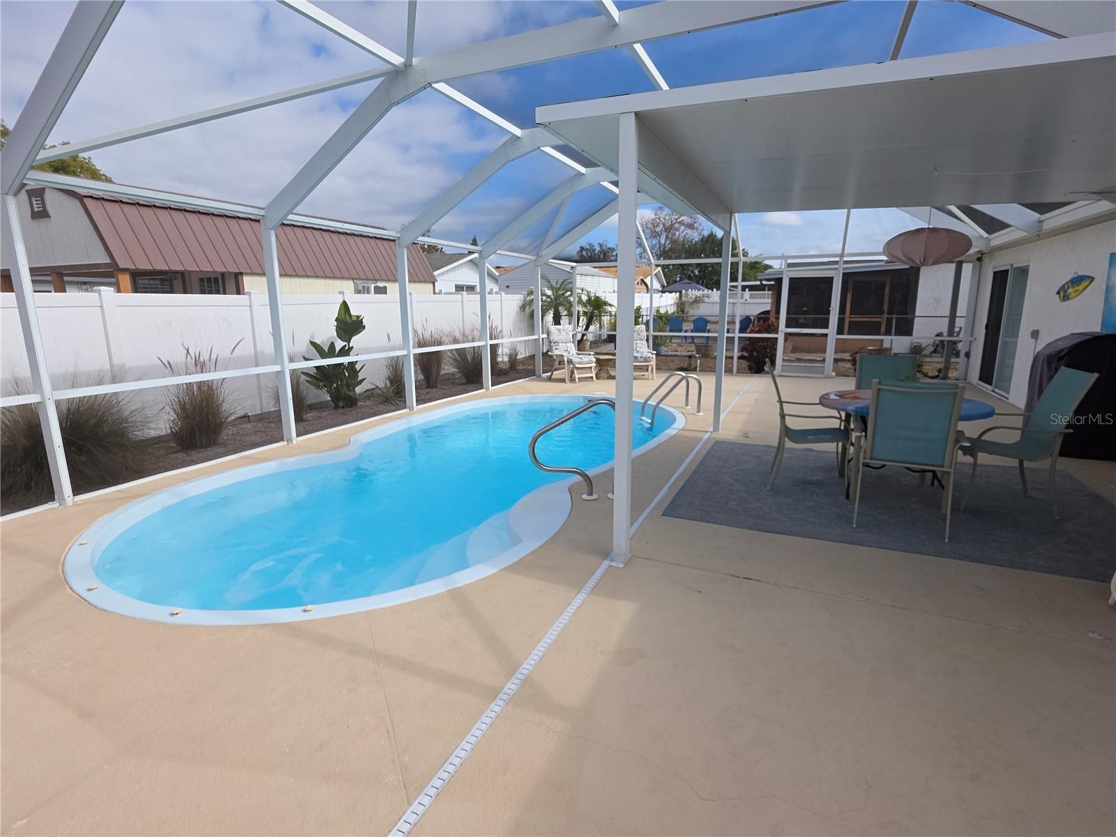 Image 21 of 25 For 6351 Sutherland Avenue