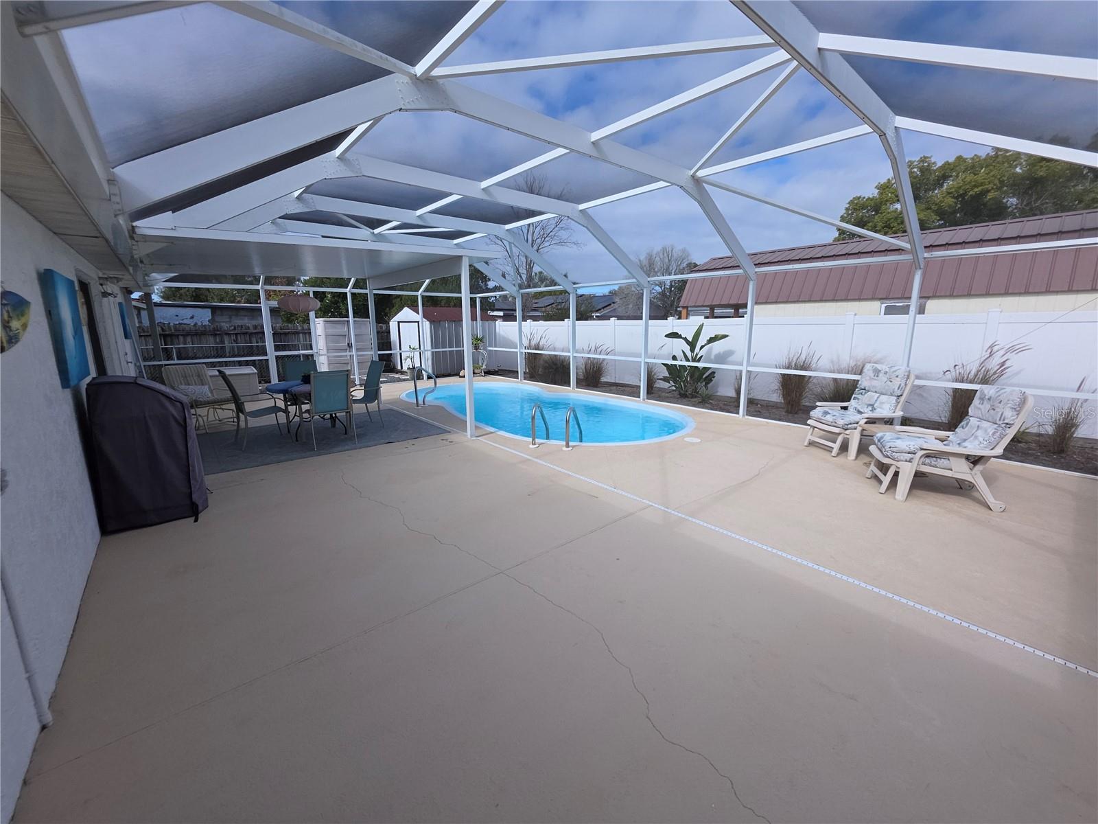 Image 22 of 25 For 6351 Sutherland Avenue