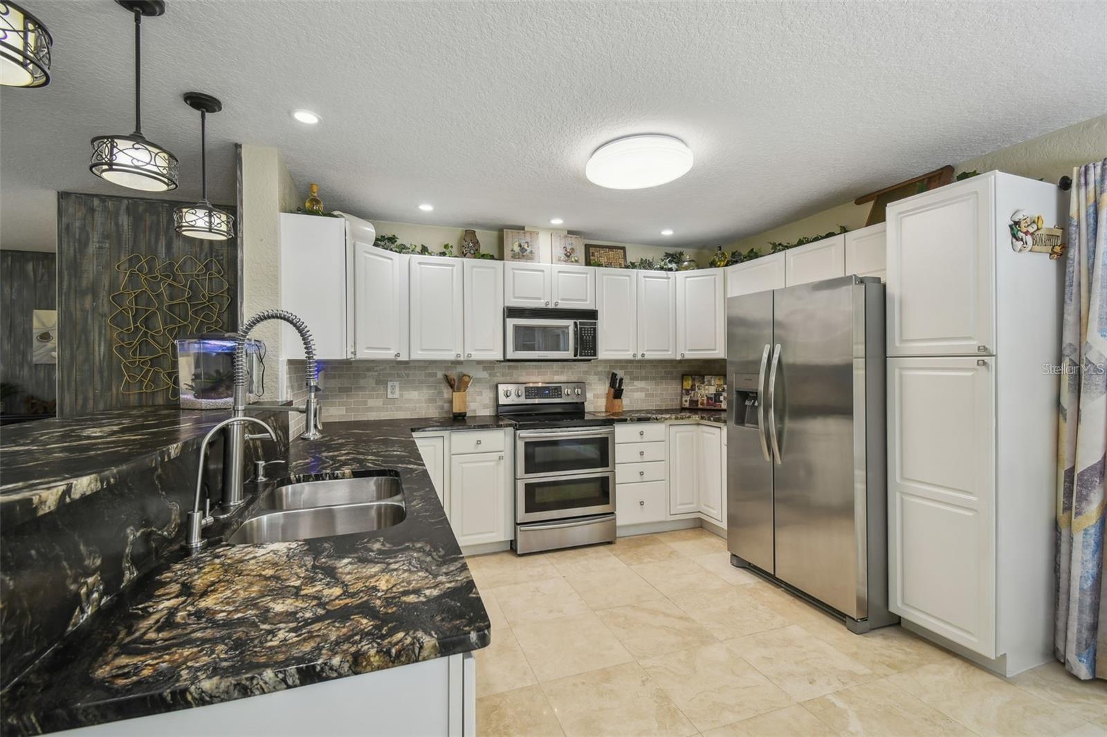 Image 18 of 46 For 10301 Nina Court