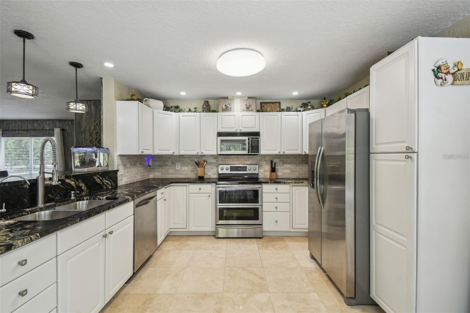 Image 19 of 46 For 10301 Nina Court