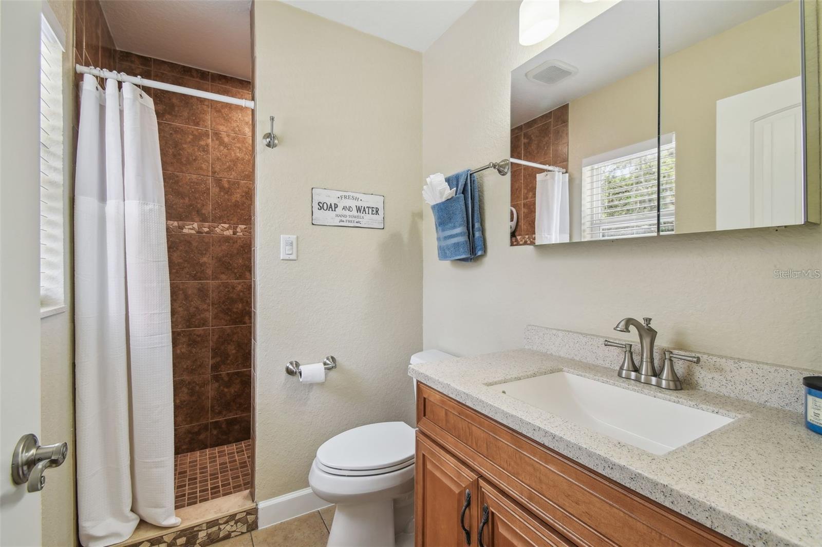 Image 25 of 46 For 10301 Nina Court