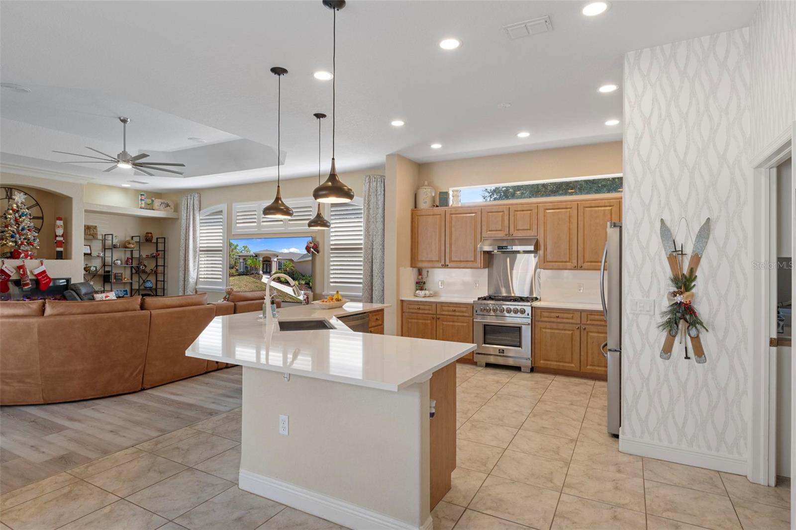 Image 14 of 64 For 13097 Pastore Court