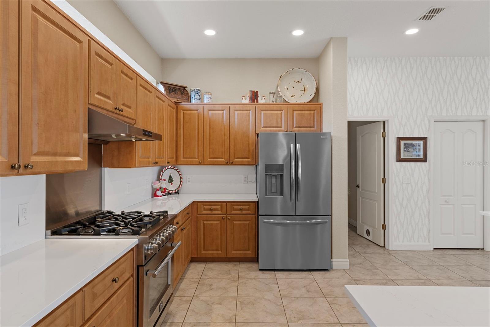 Image 16 of 64 For 13097 Pastore Court