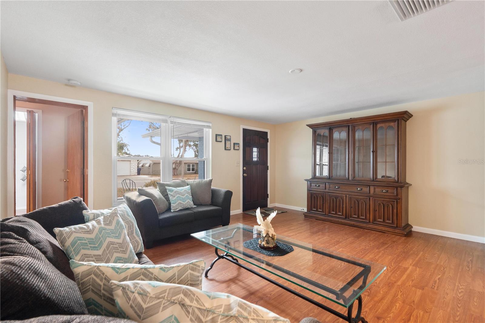 Image 2 of 31 For 6403 Edenmore Avenue