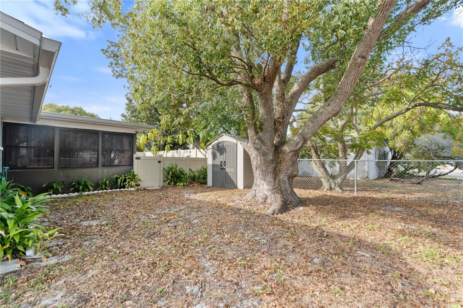 Image 27 of 31 For 6403 Edenmore Avenue