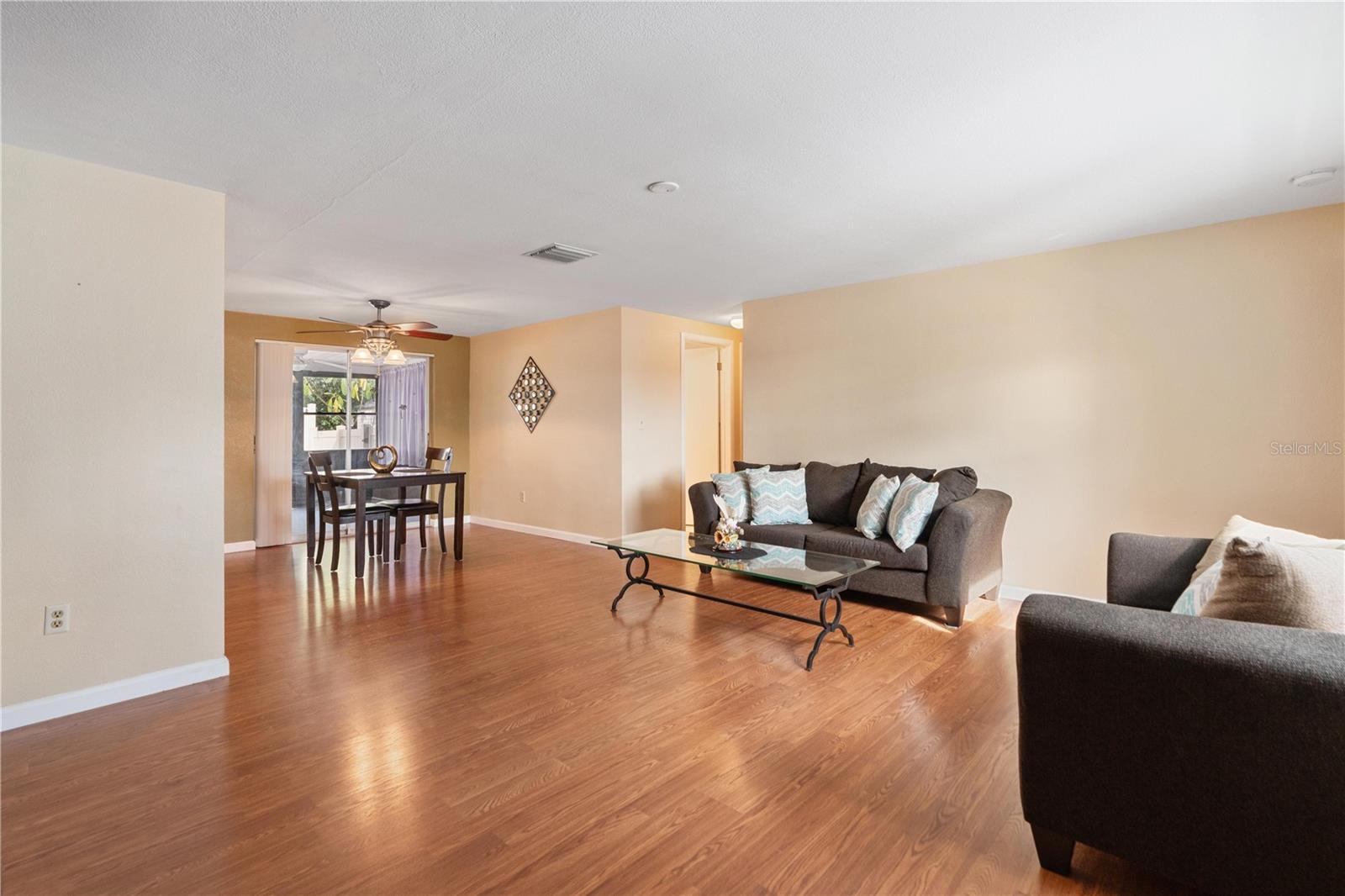 Image 4 of 31 For 6403 Edenmore Avenue