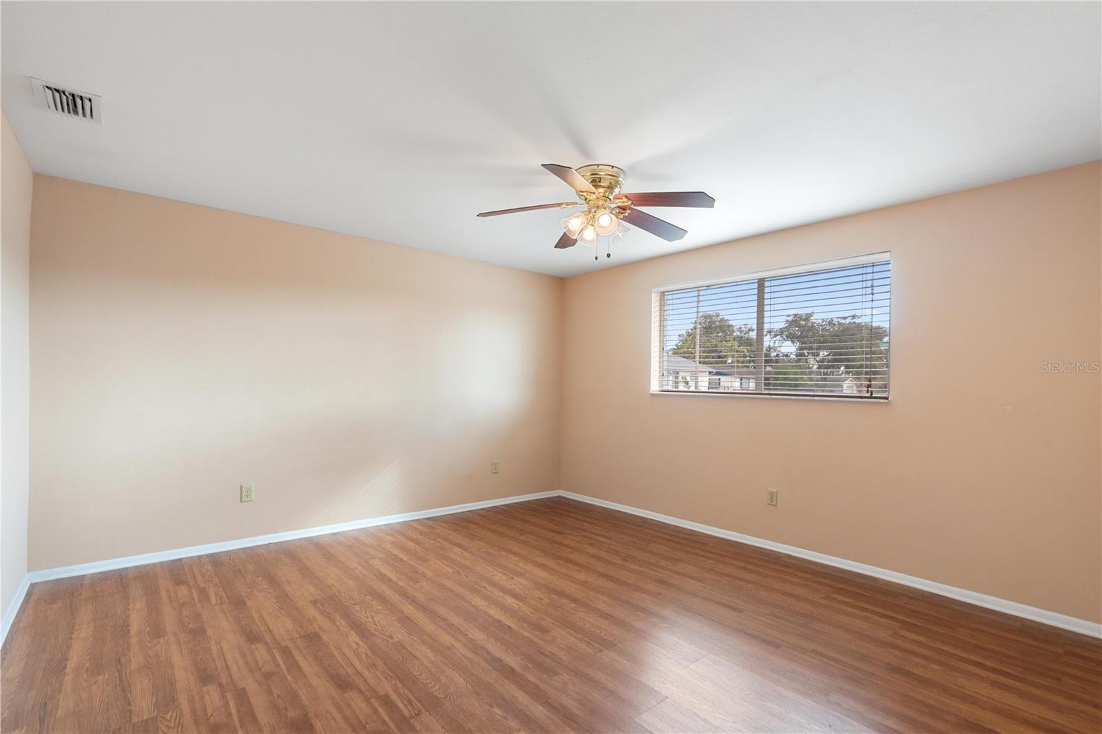 Image 7 of 31 For 6403 Edenmore Avenue