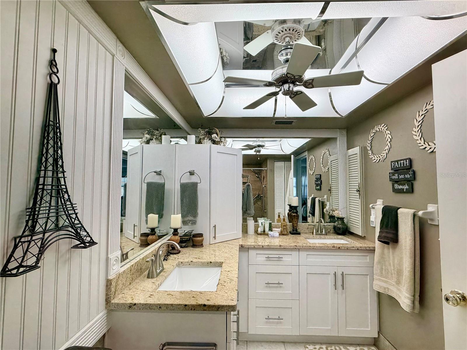 Image 22 of 41 For 9615 Brassie Court