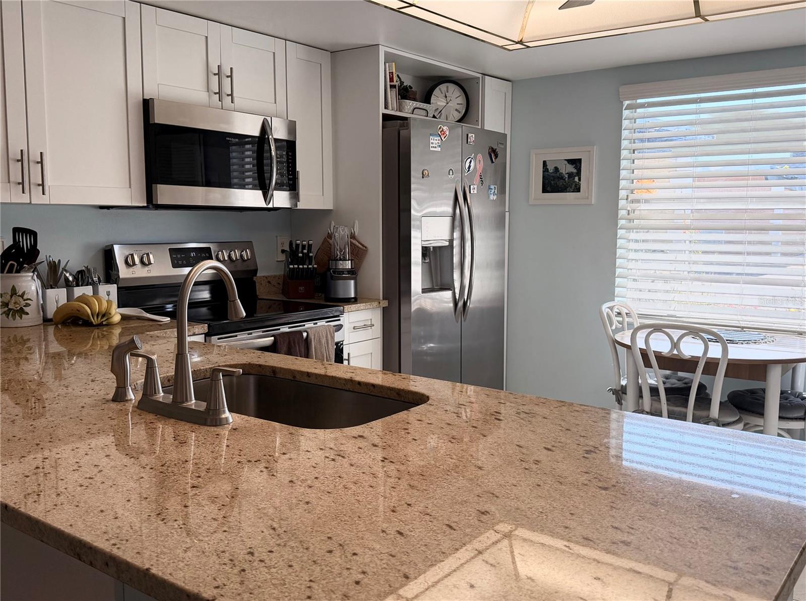 Image 4 of 41 For 9615 Brassie Court