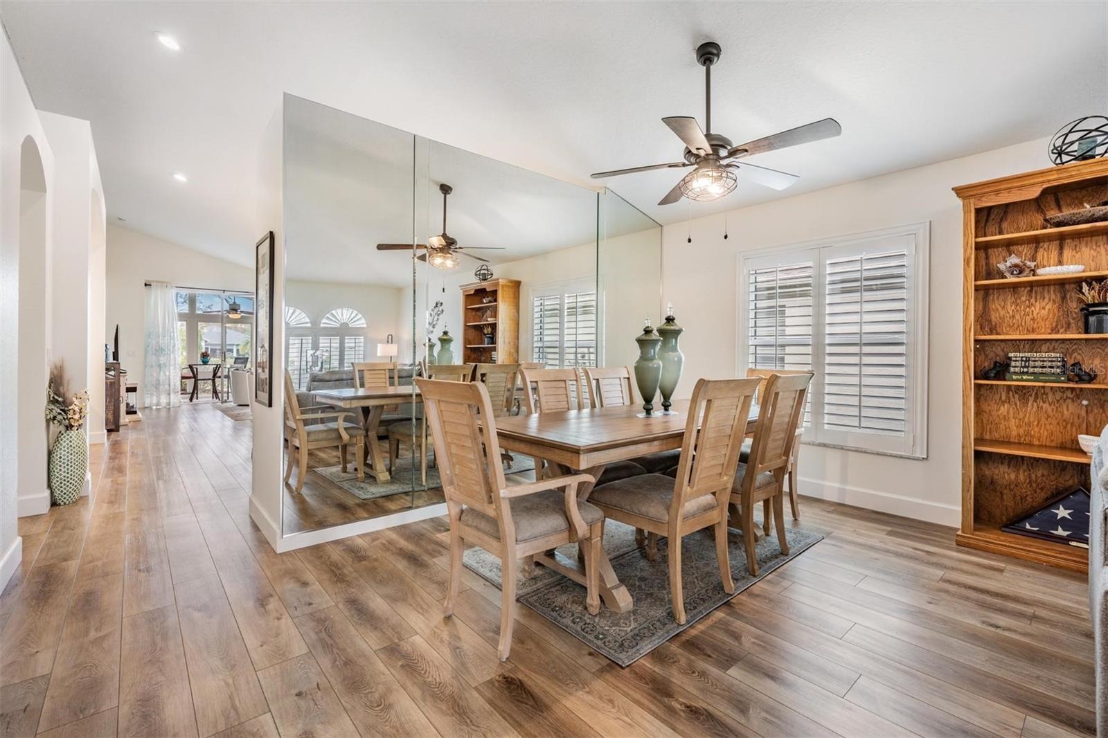 Image 14 of 55 For 1043 Dustan Place