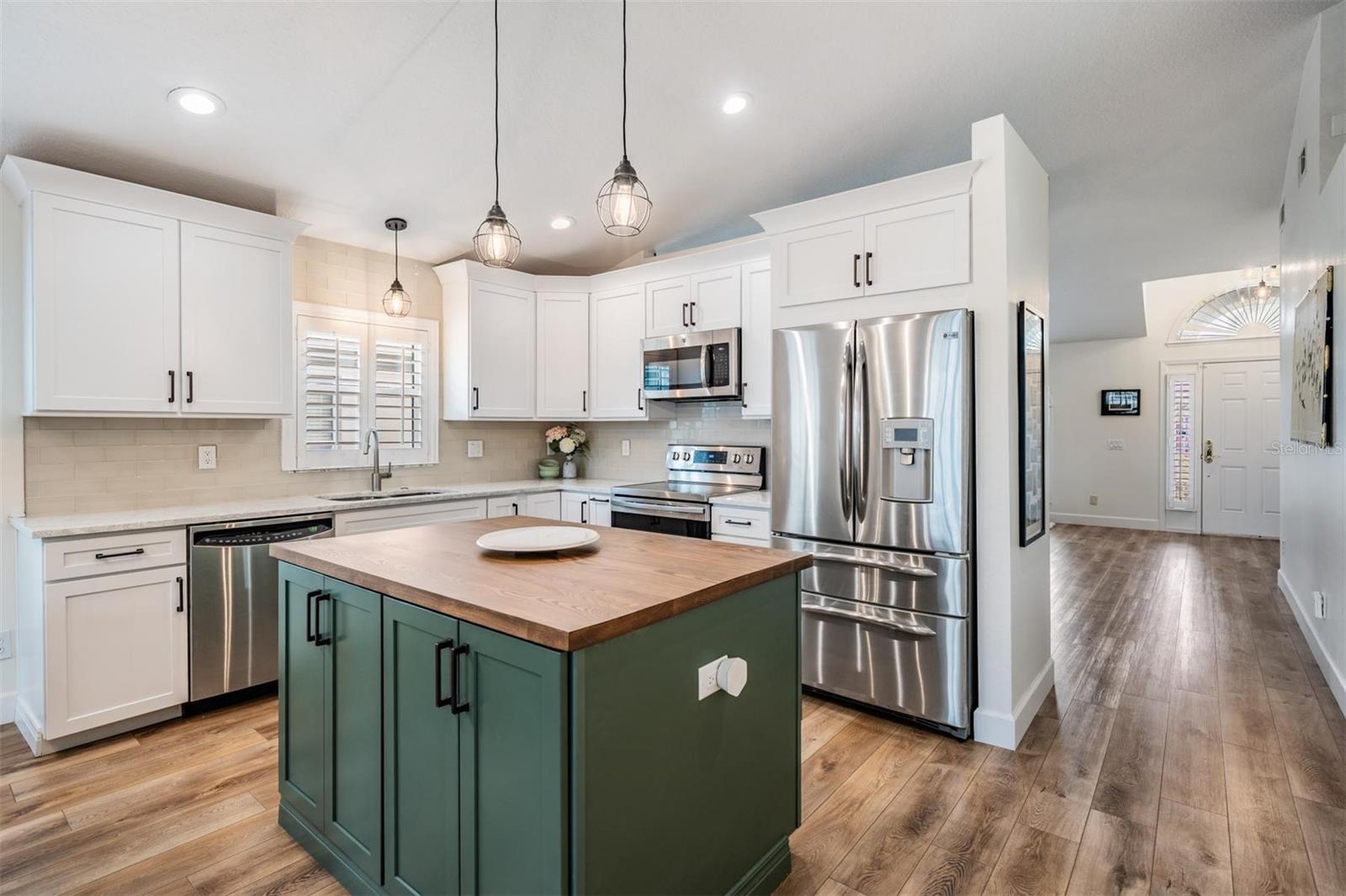 Image 5 of 55 For 1043 Dustan Place