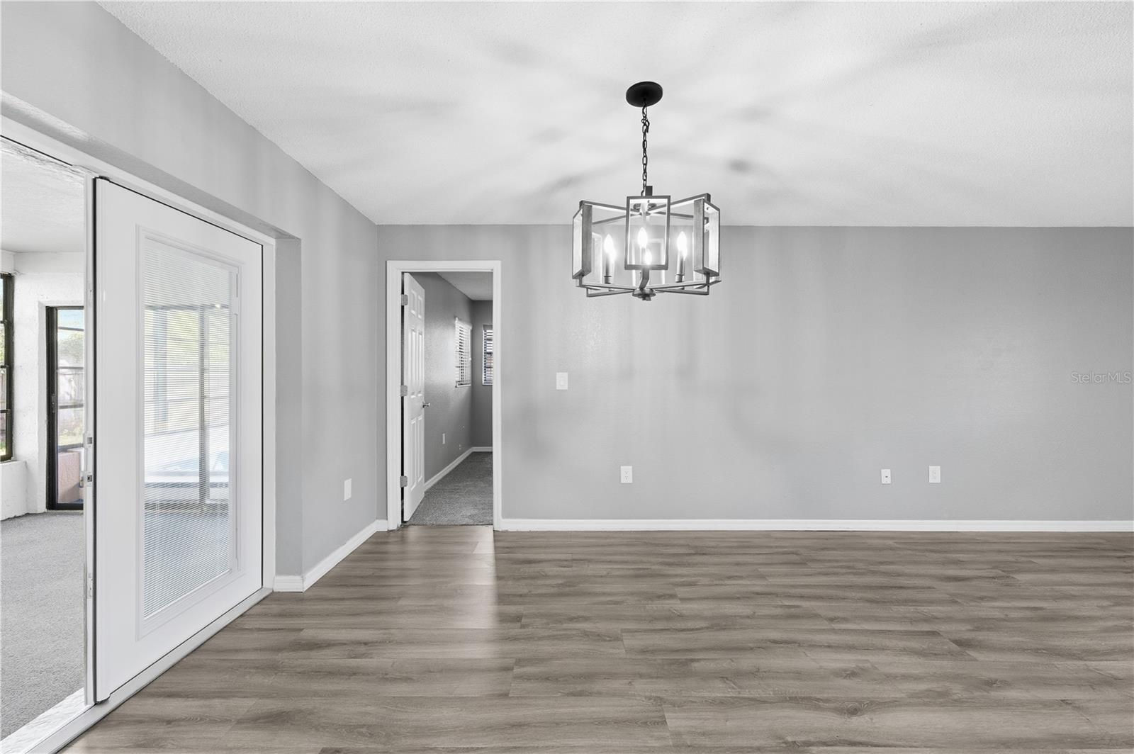 Image 19 of 41 For 8403 Elgrove Street