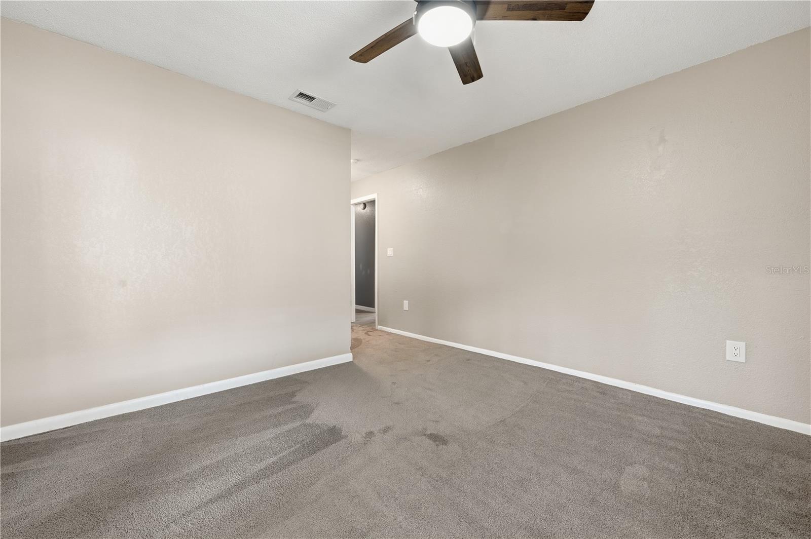 Image 28 of 41 For 8403 Elgrove Street