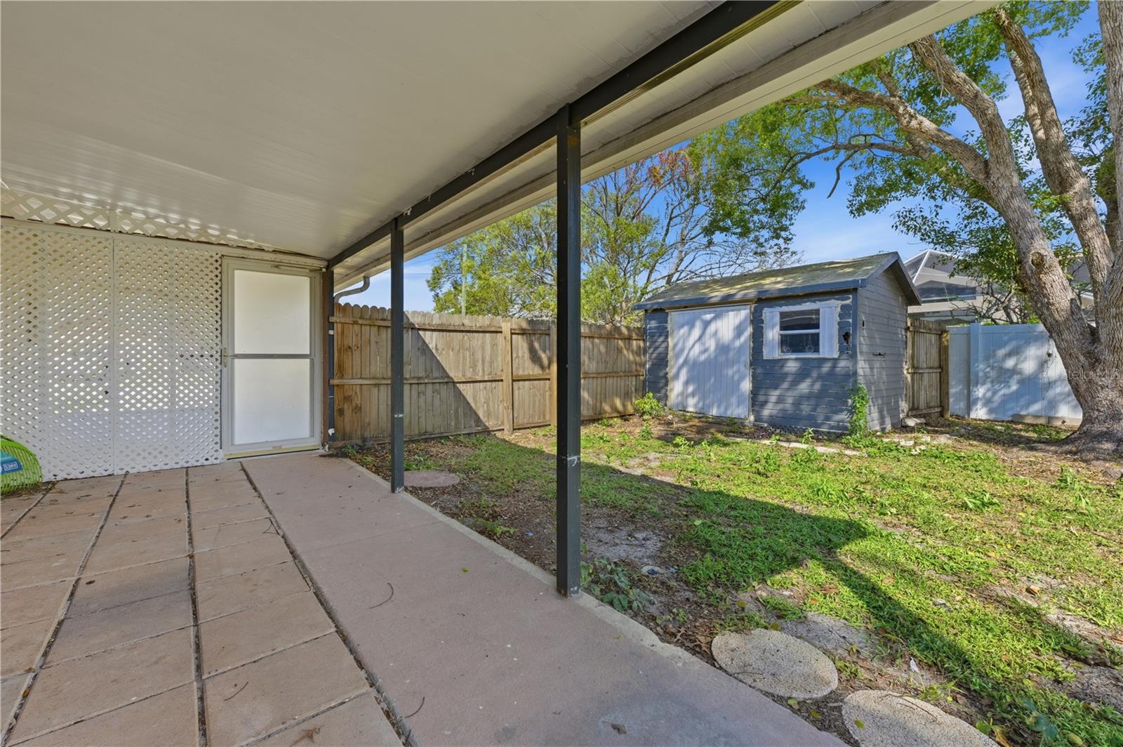 Image 8 of 41 For 8403 Elgrove Street