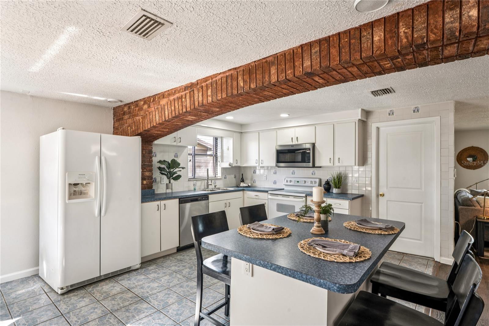 Image 11 of 55 For 7014 Brentwood Drive