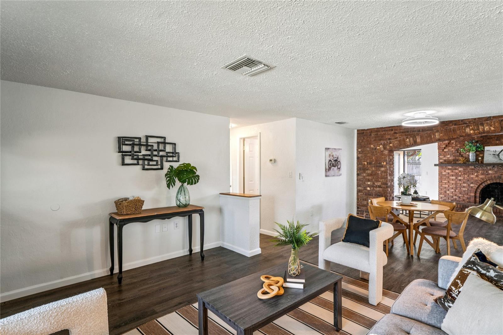 Image 15 of 55 For 7014 Brentwood Drive