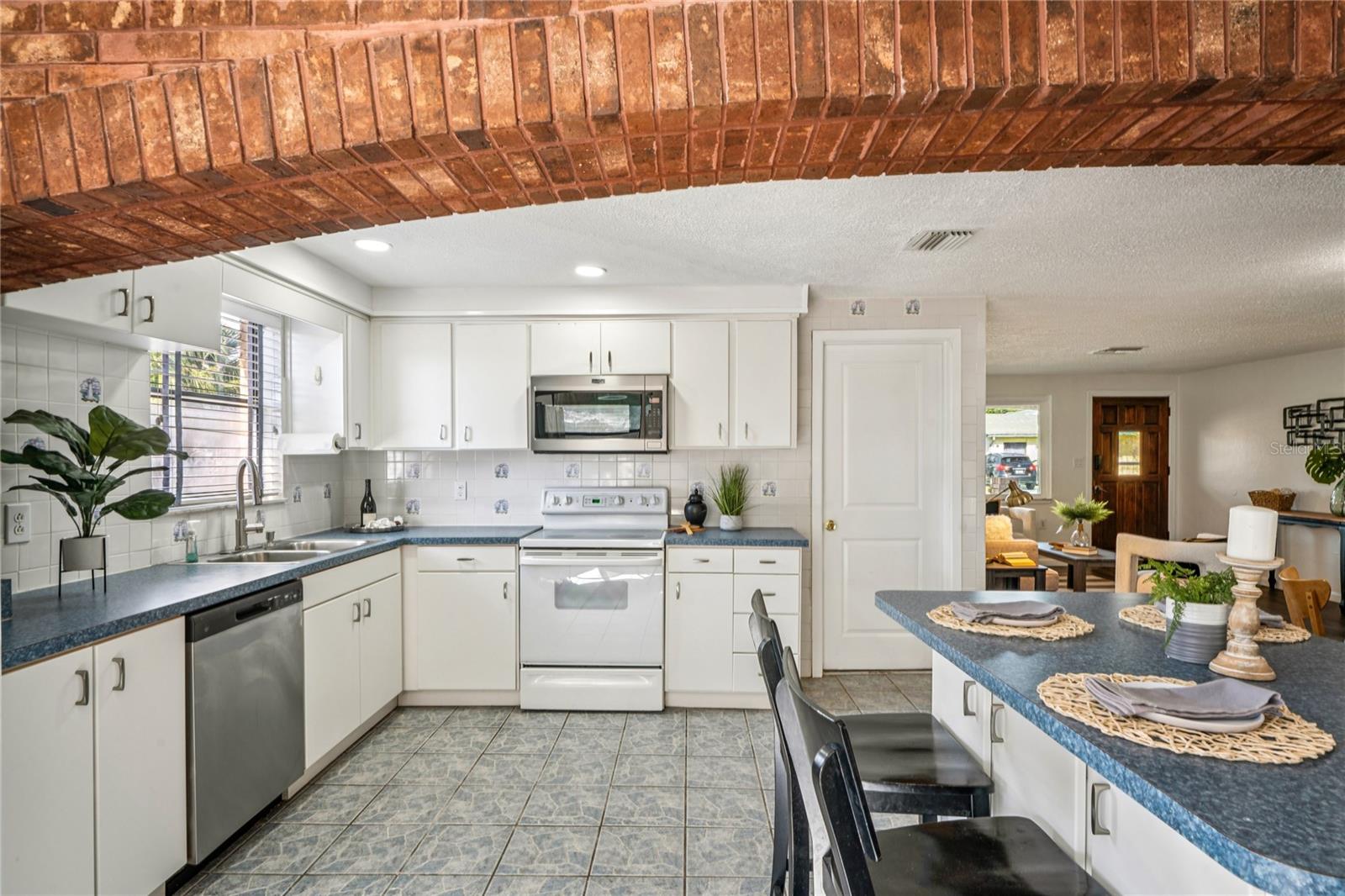 Image 18 of 55 For 7014 Brentwood Drive