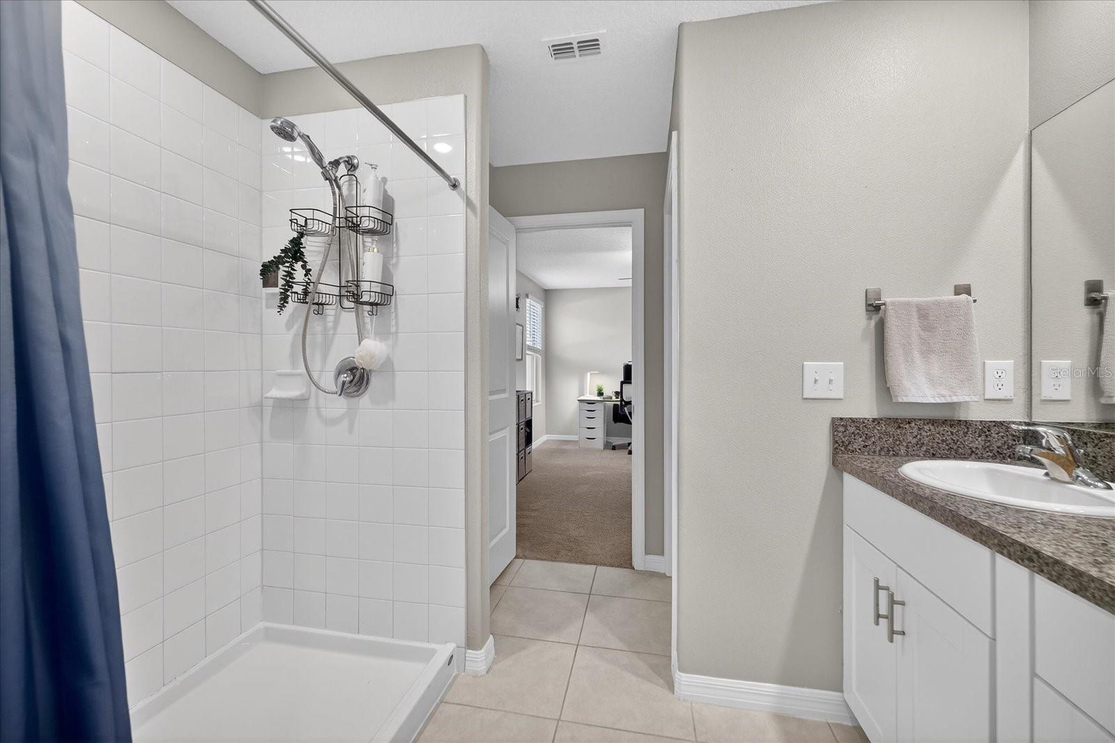 Image 37 of 59 For 6115 Apple Snail Avenue