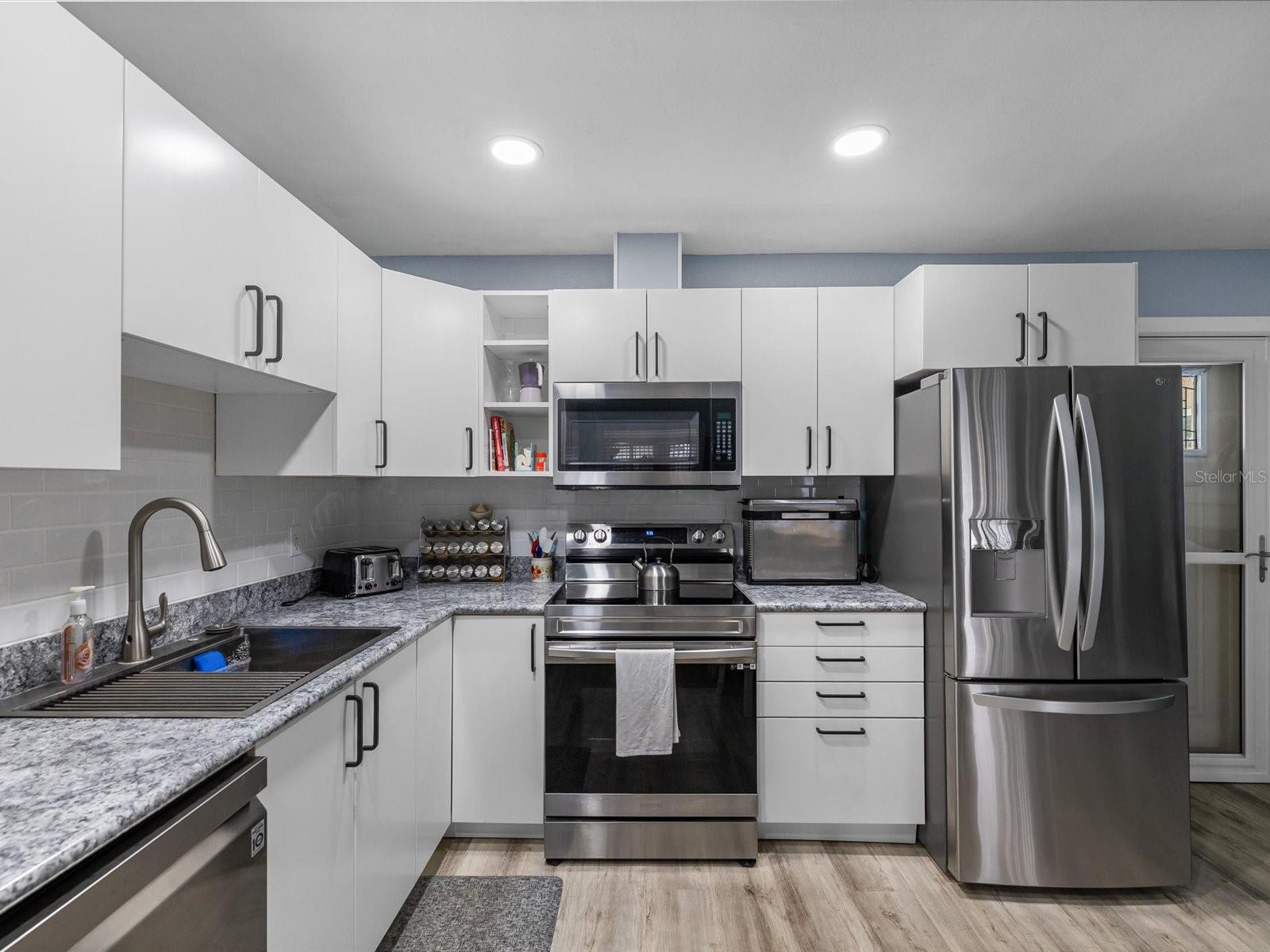 Image 10 of 62 For 12009 Boynton Lane 12009