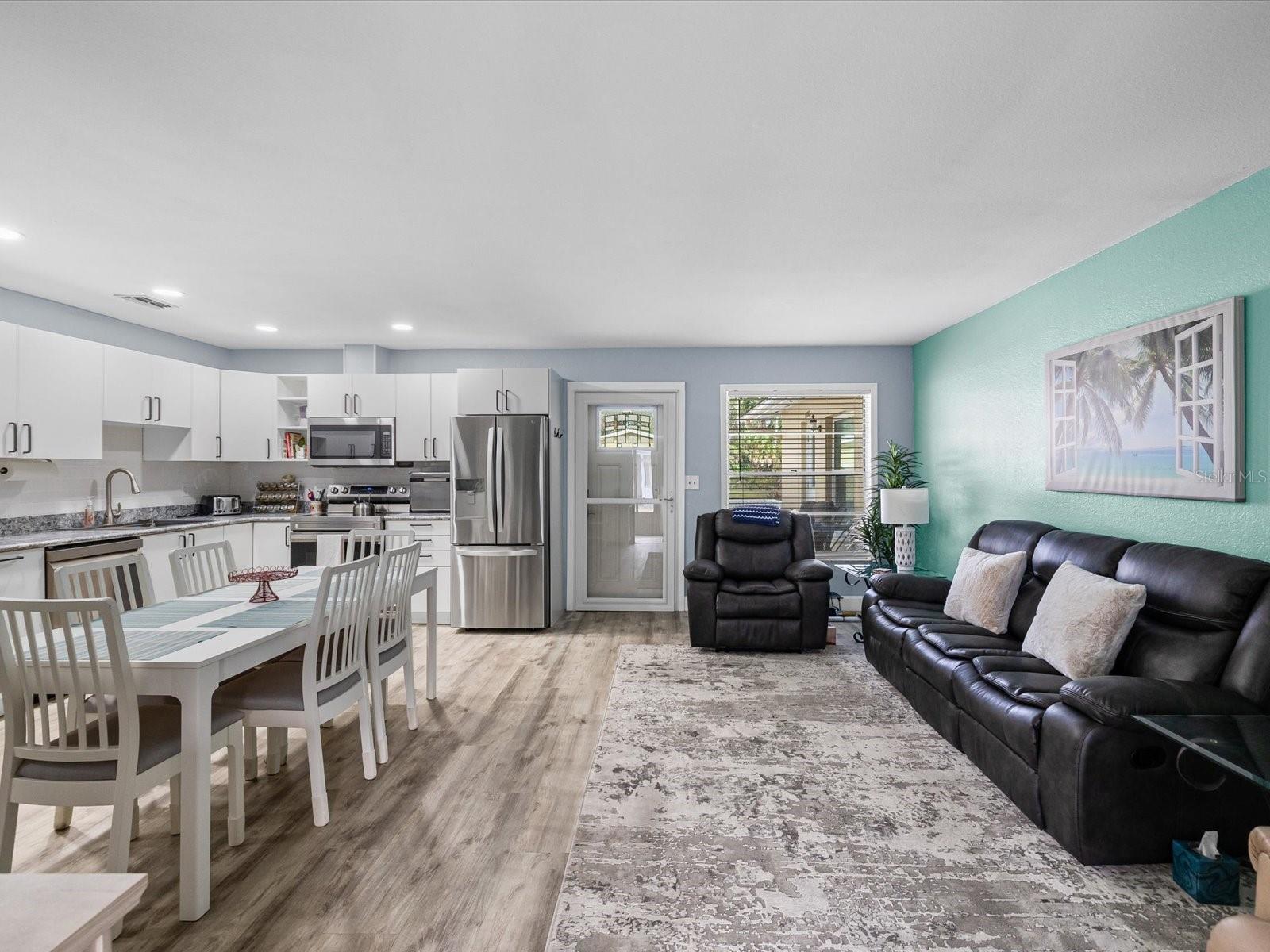 Image 4 of 62 For 12009 Boynton Lane 12009