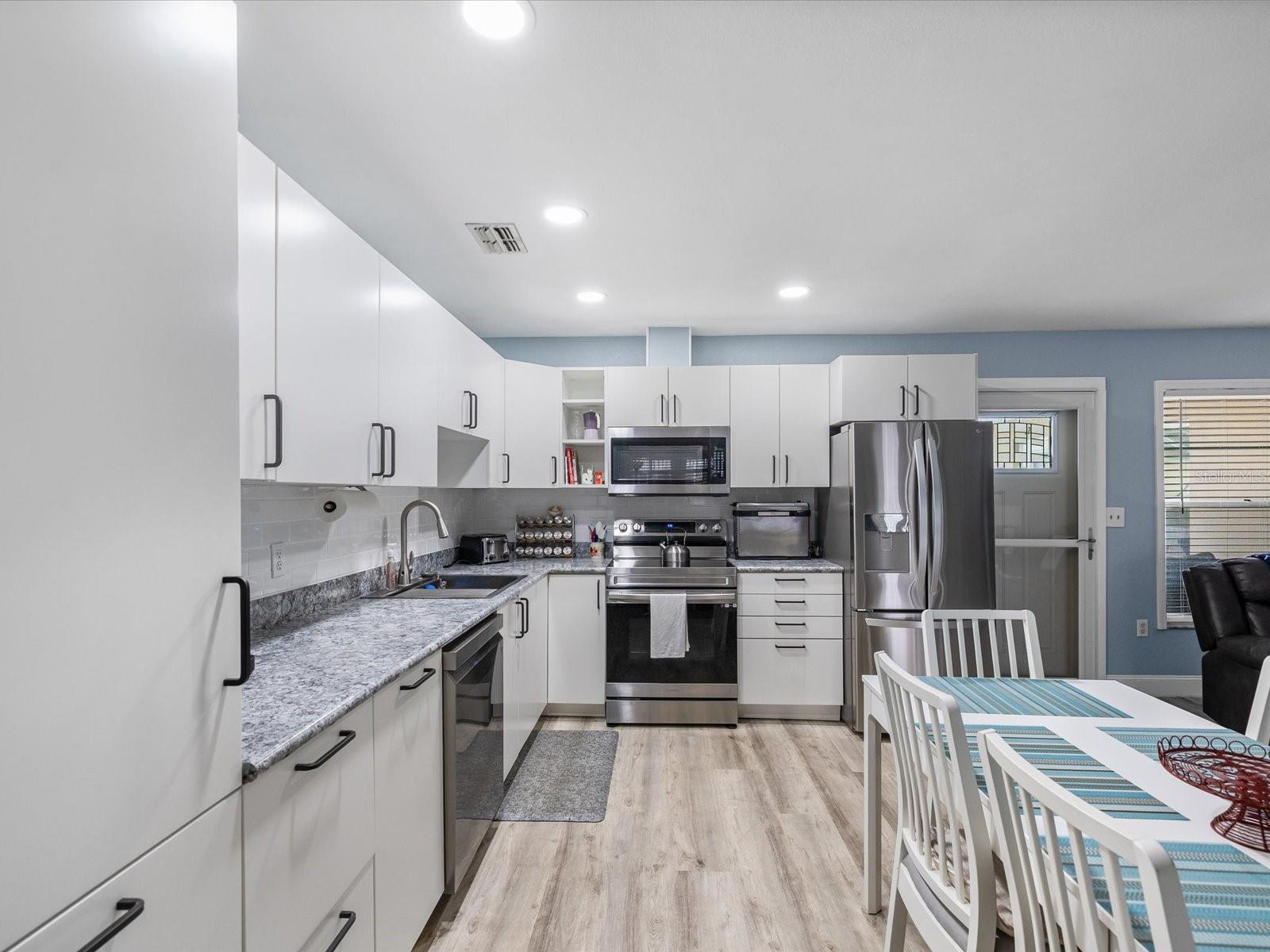 Image 6 of 62 For 12009 Boynton Lane 12009