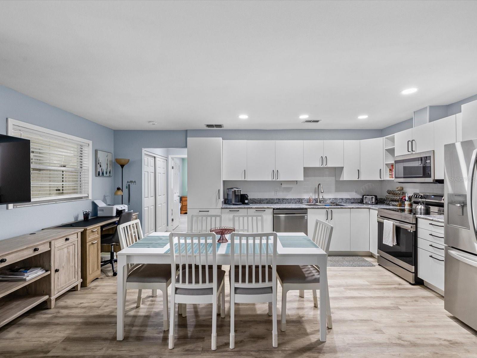 Image 7 of 62 For 12009 Boynton Lane 12009