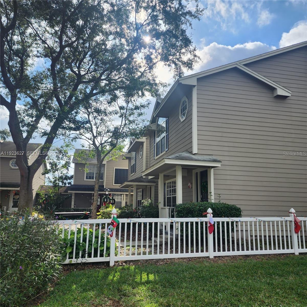 Image 3 of 15 For 12368 Shady Spring Way 108