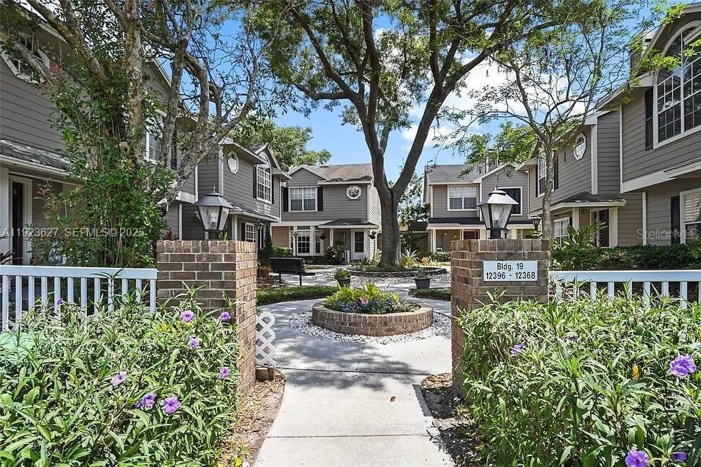 Image 4 of 15 For 12368 Shady Spring Way 108