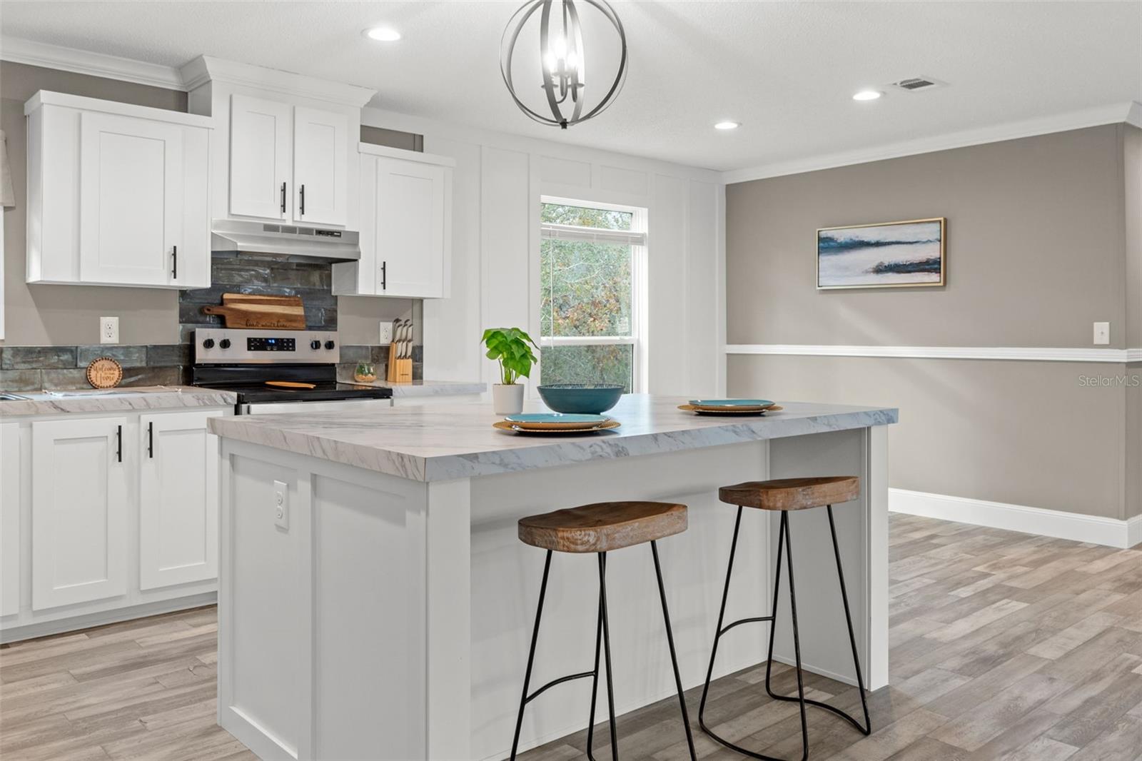 Image 16 of 49 For 14235 Hurricane Drive