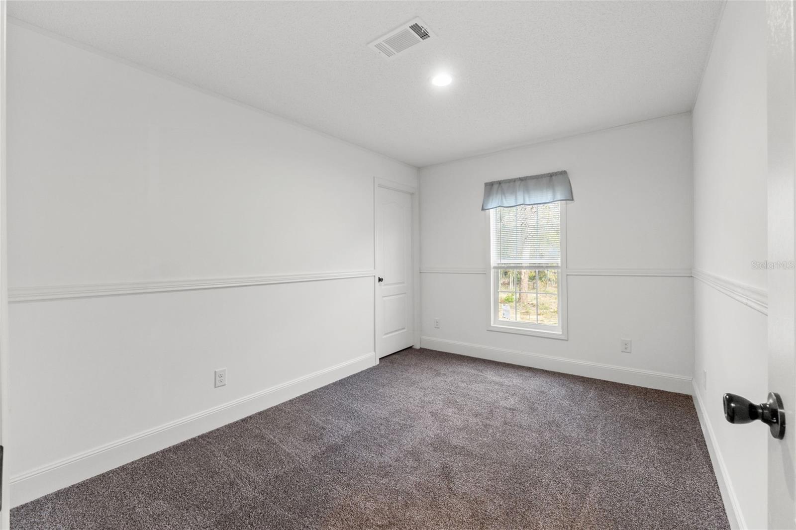 Image 36 of 49 For 14235 Hurricane Drive