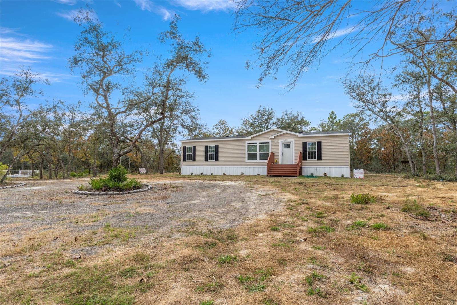 Image 8 of 49 For 14235 Hurricane Drive