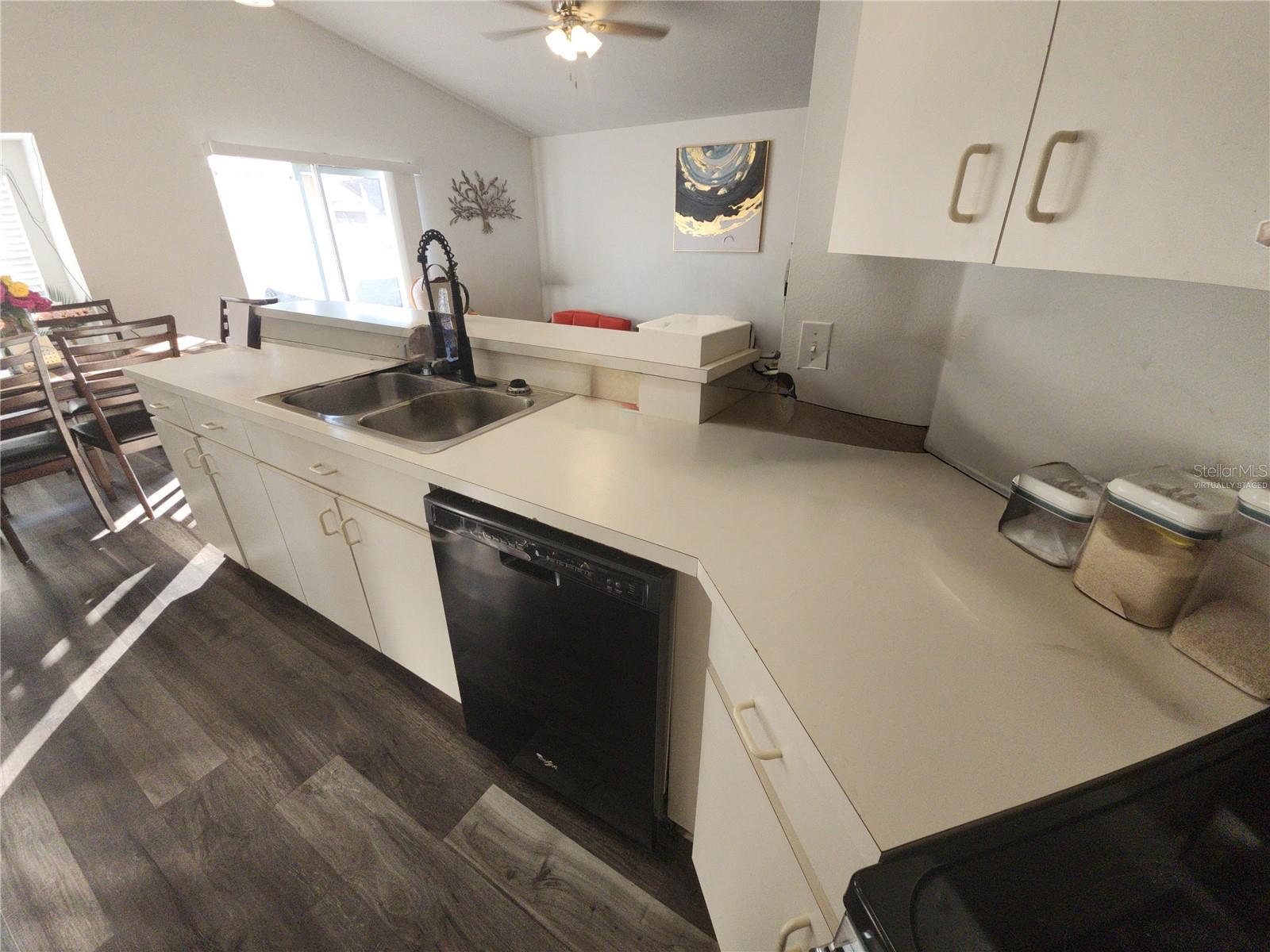 Image 9 of 19 For 11307 Jim Court