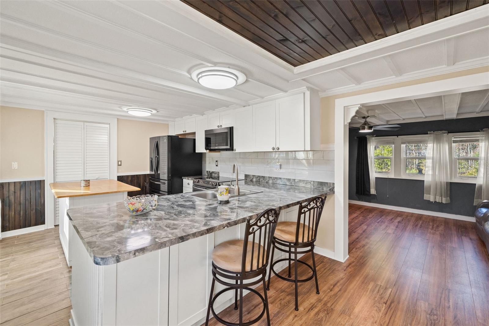 Image 12 of 82 For 7288 Coventry Court