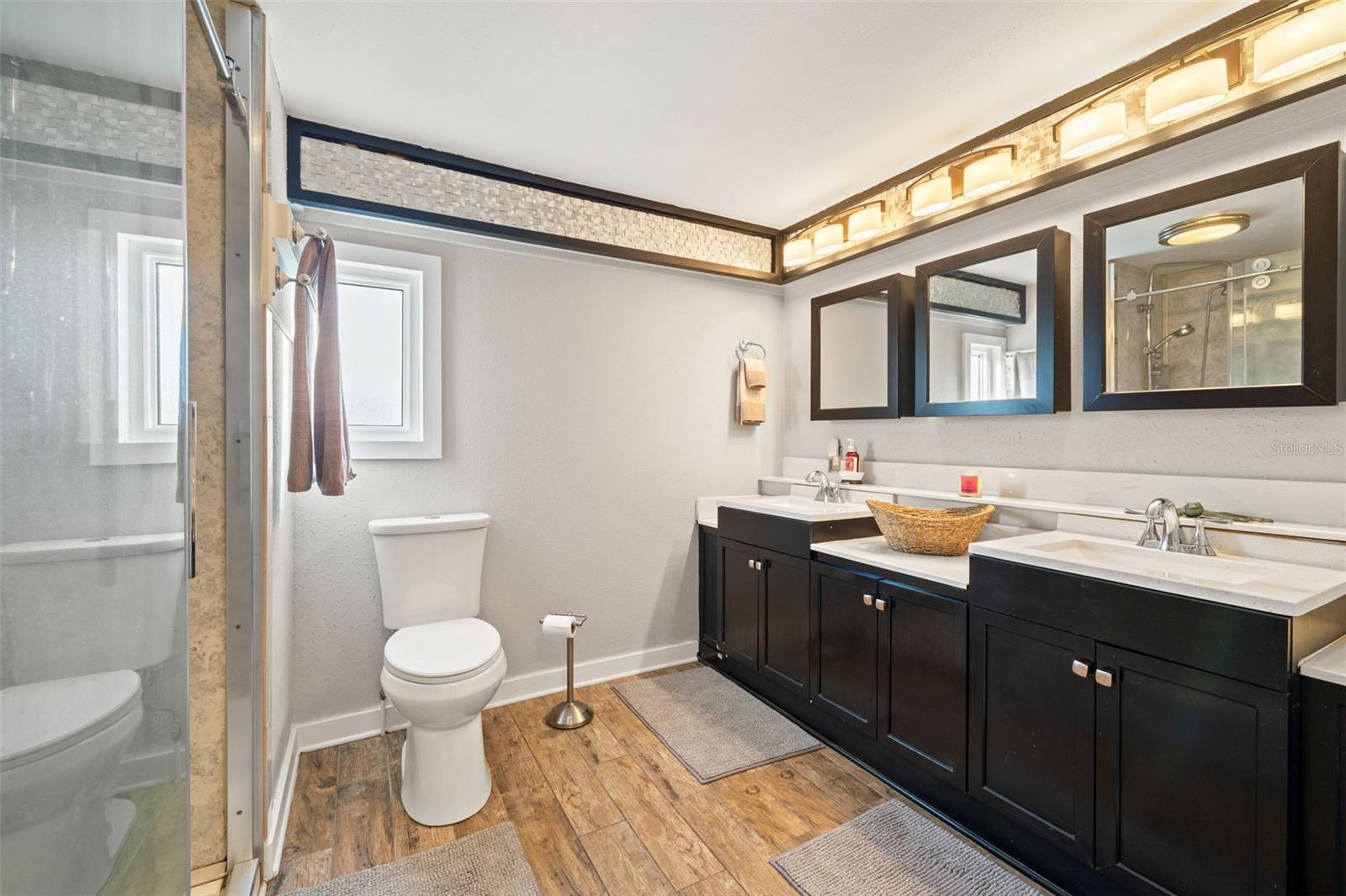 Image 21 of 82 For 7288 Coventry Court