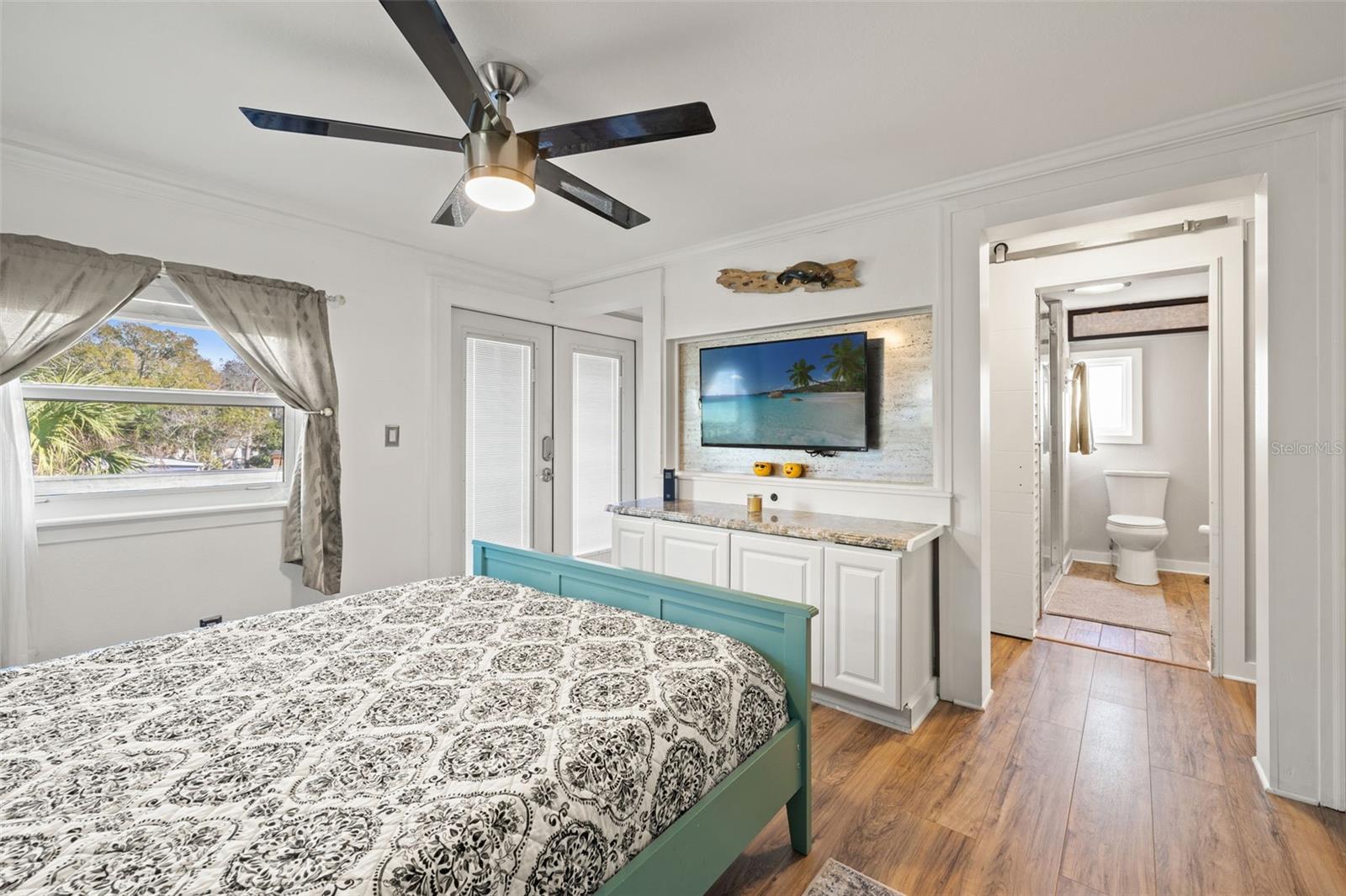 Image 24 of 82 For 7288 Coventry Court