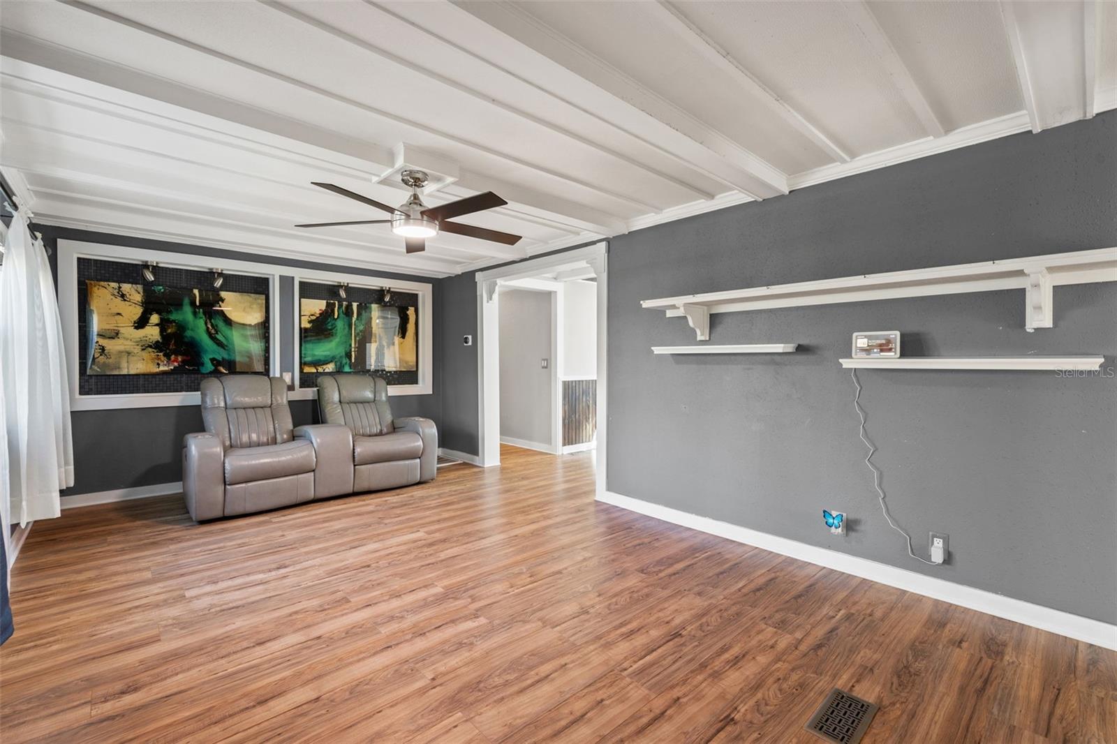 Image 3 of 82 For 7288 Coventry Court