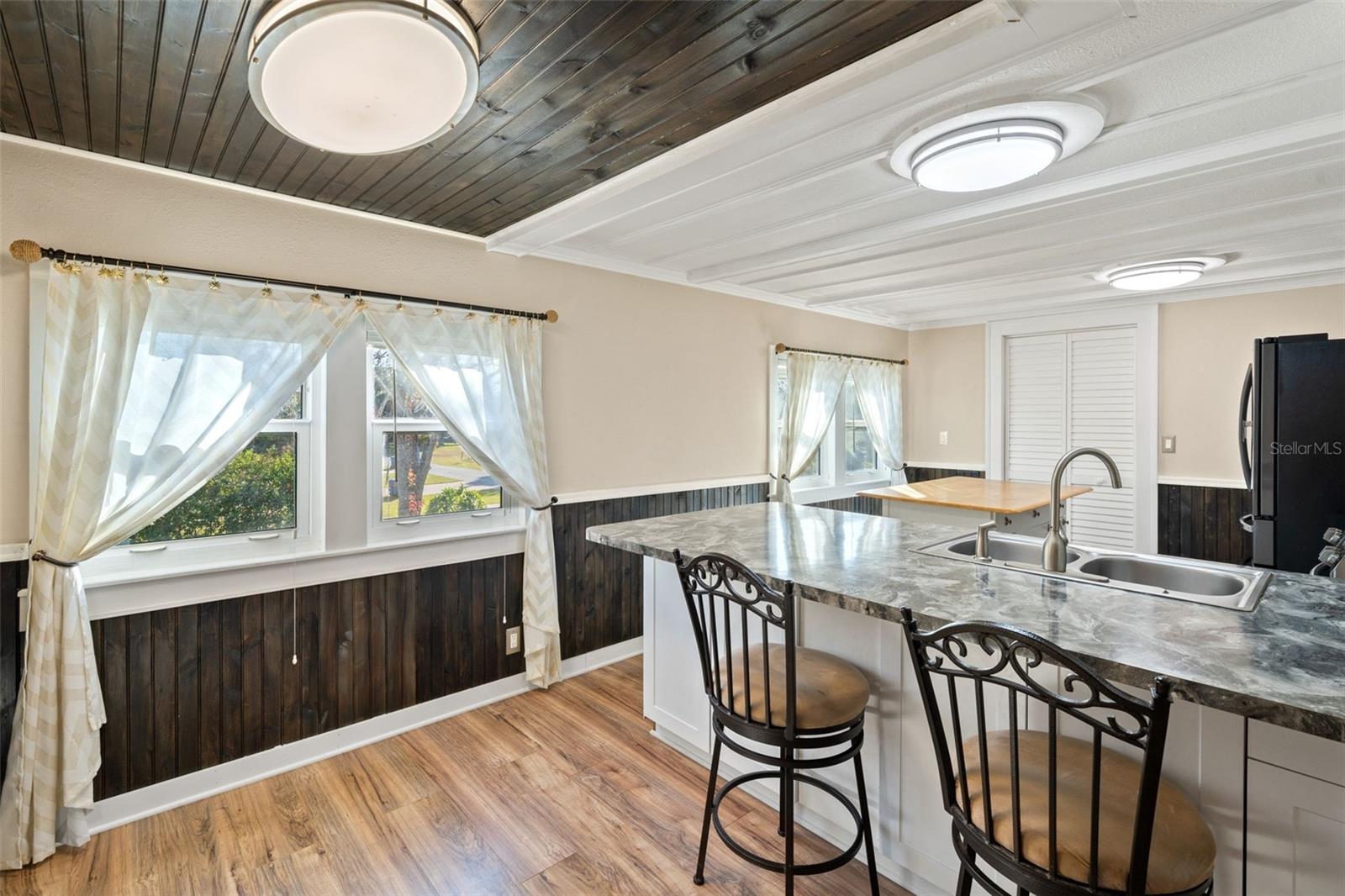 Image 32 of 82 For 7288 Coventry Court