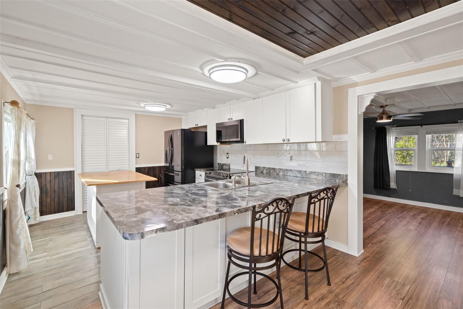 Image 34 of 82 For 7288 Coventry Court