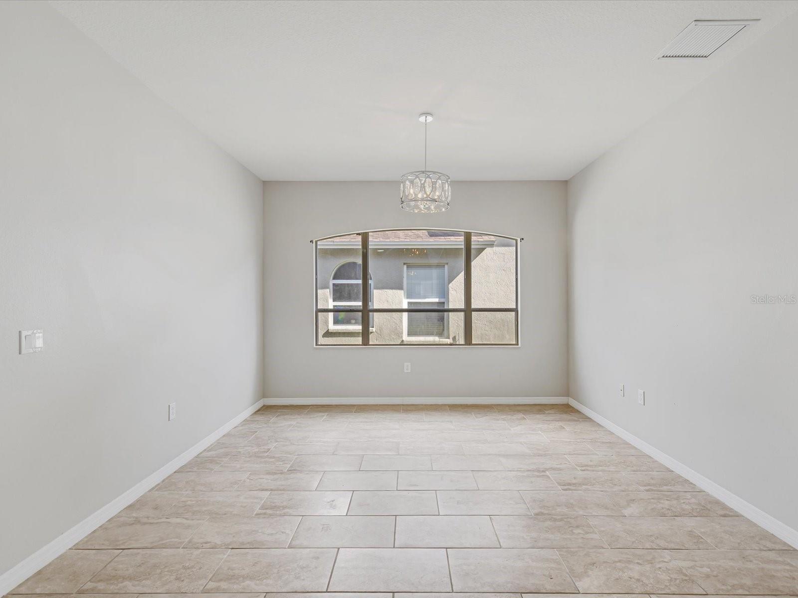 Image 11 of 72 For 34447 Windknob Court