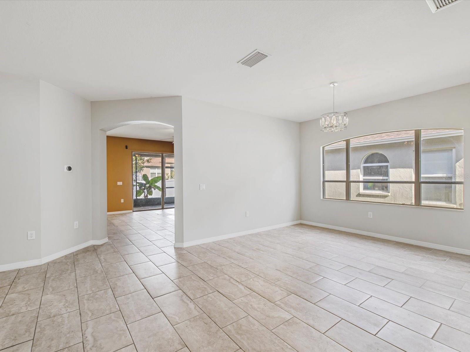 Image 12 of 72 For 34447 Windknob Court