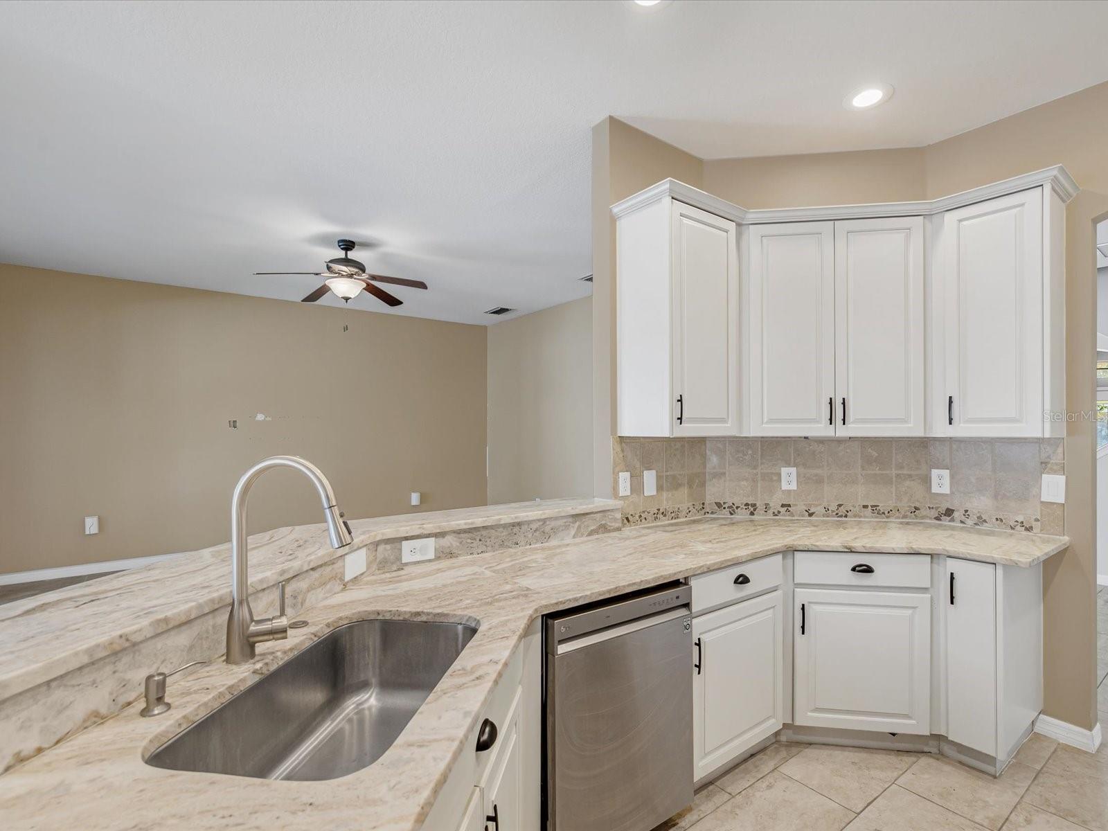 Image 27 of 72 For 34447 Windknob Court