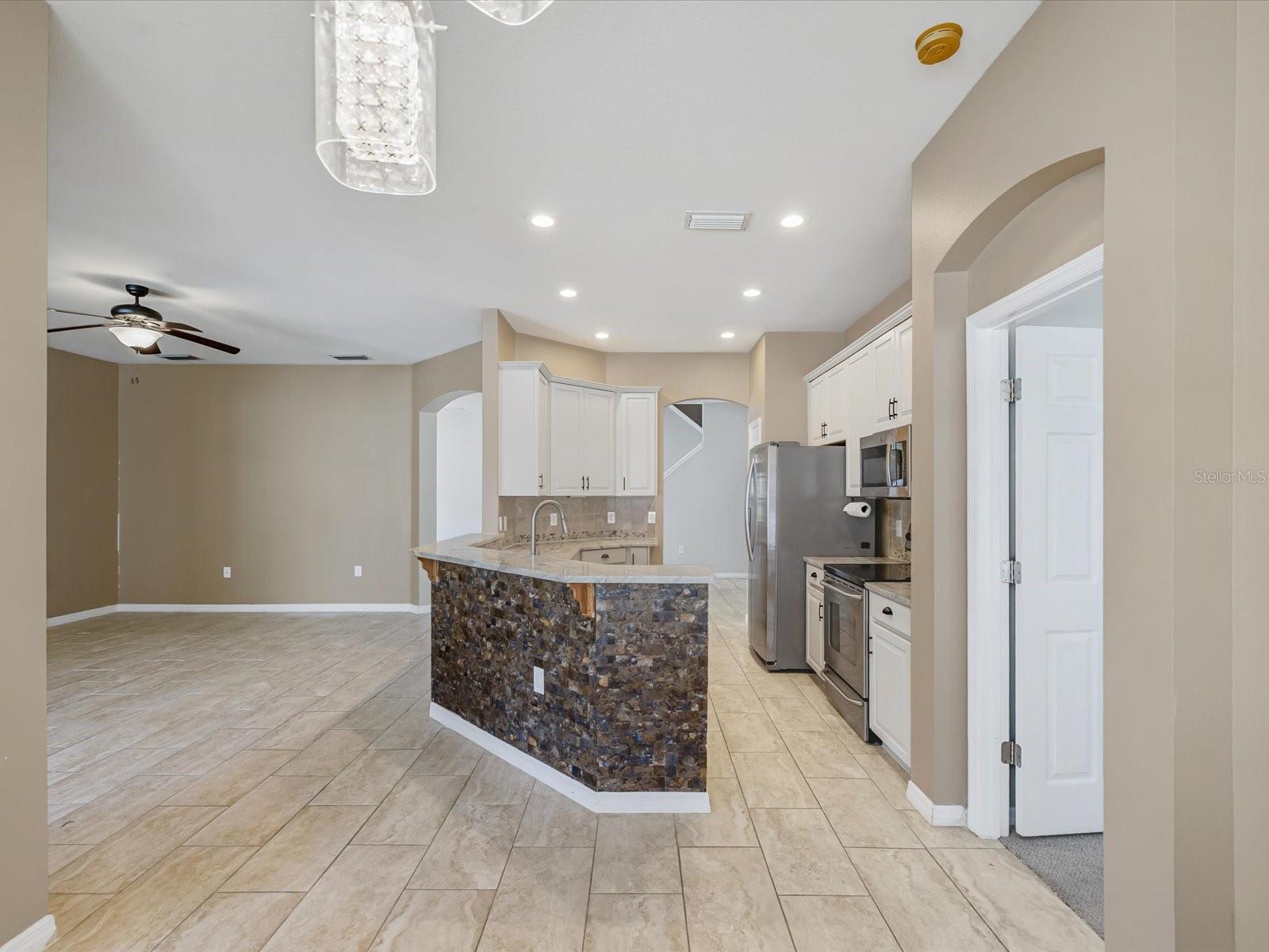 Image 30 of 72 For 34447 Windknob Court