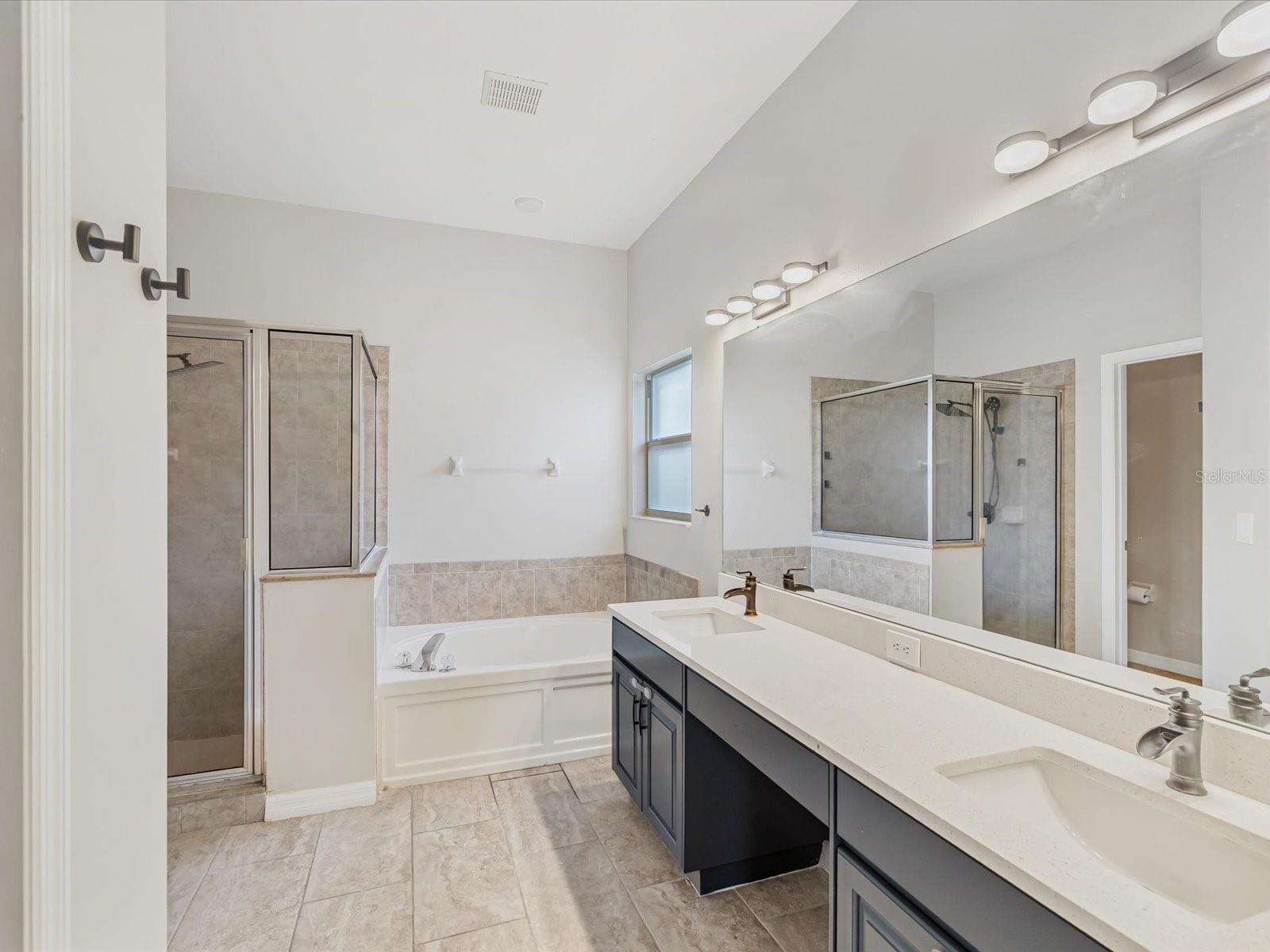 Image 36 of 72 For 34447 Windknob Court