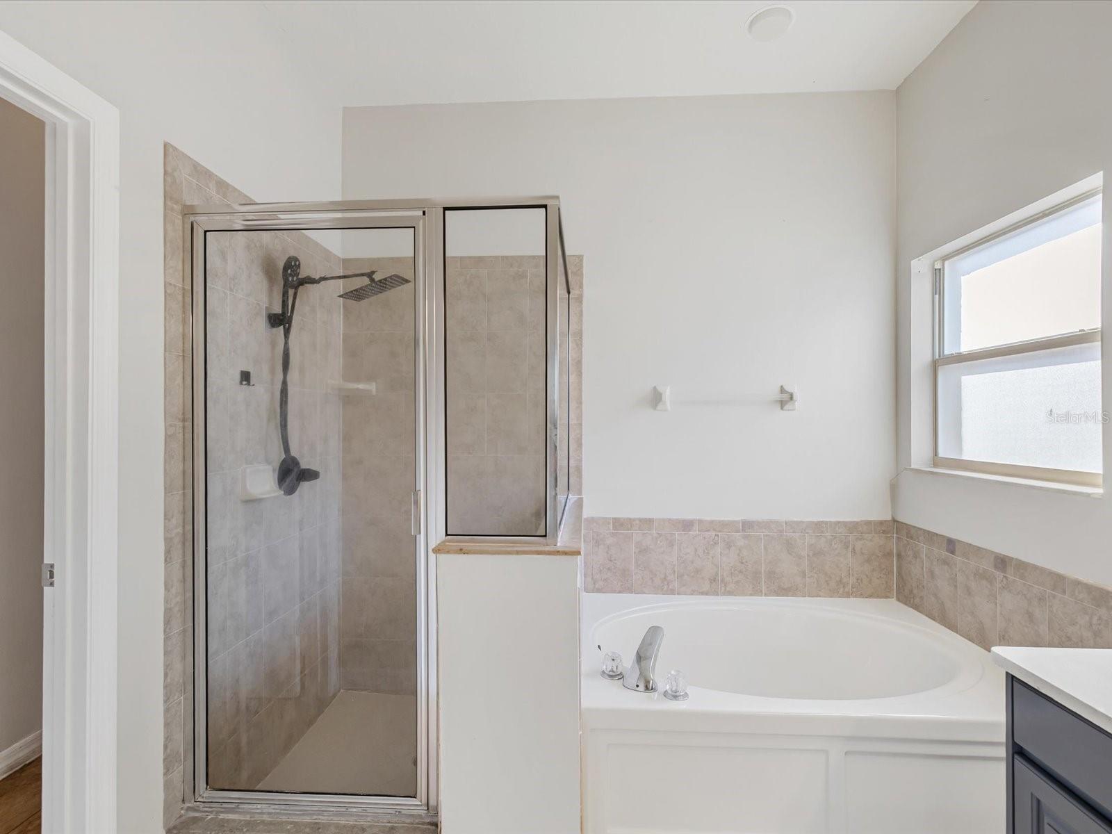 Image 38 of 72 For 34447 Windknob Court