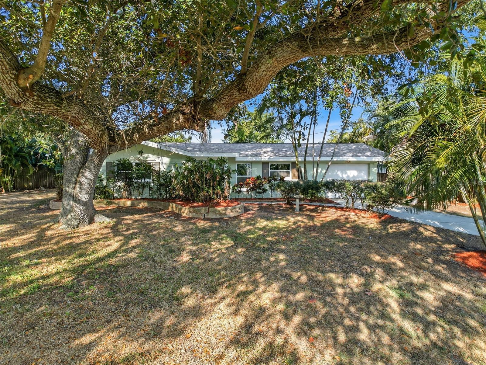 Details for 1406 Lake Avenue, CLEARWATER, FL 33756