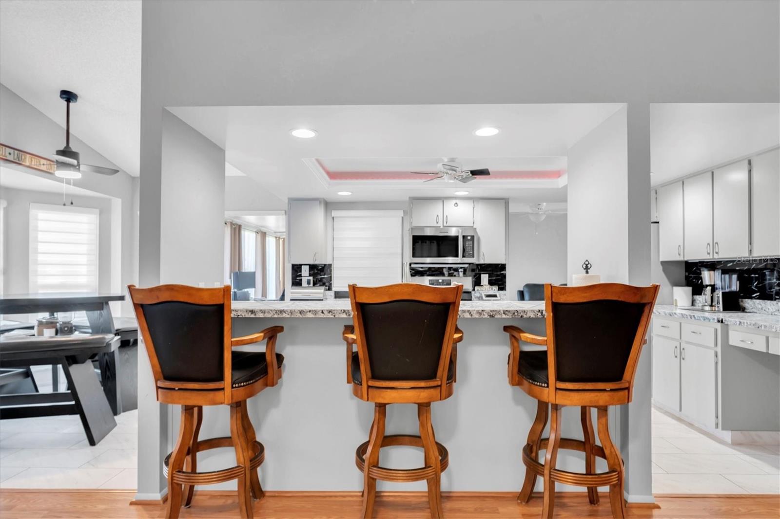 Image 17 of 64 For 7099 Pond View Court