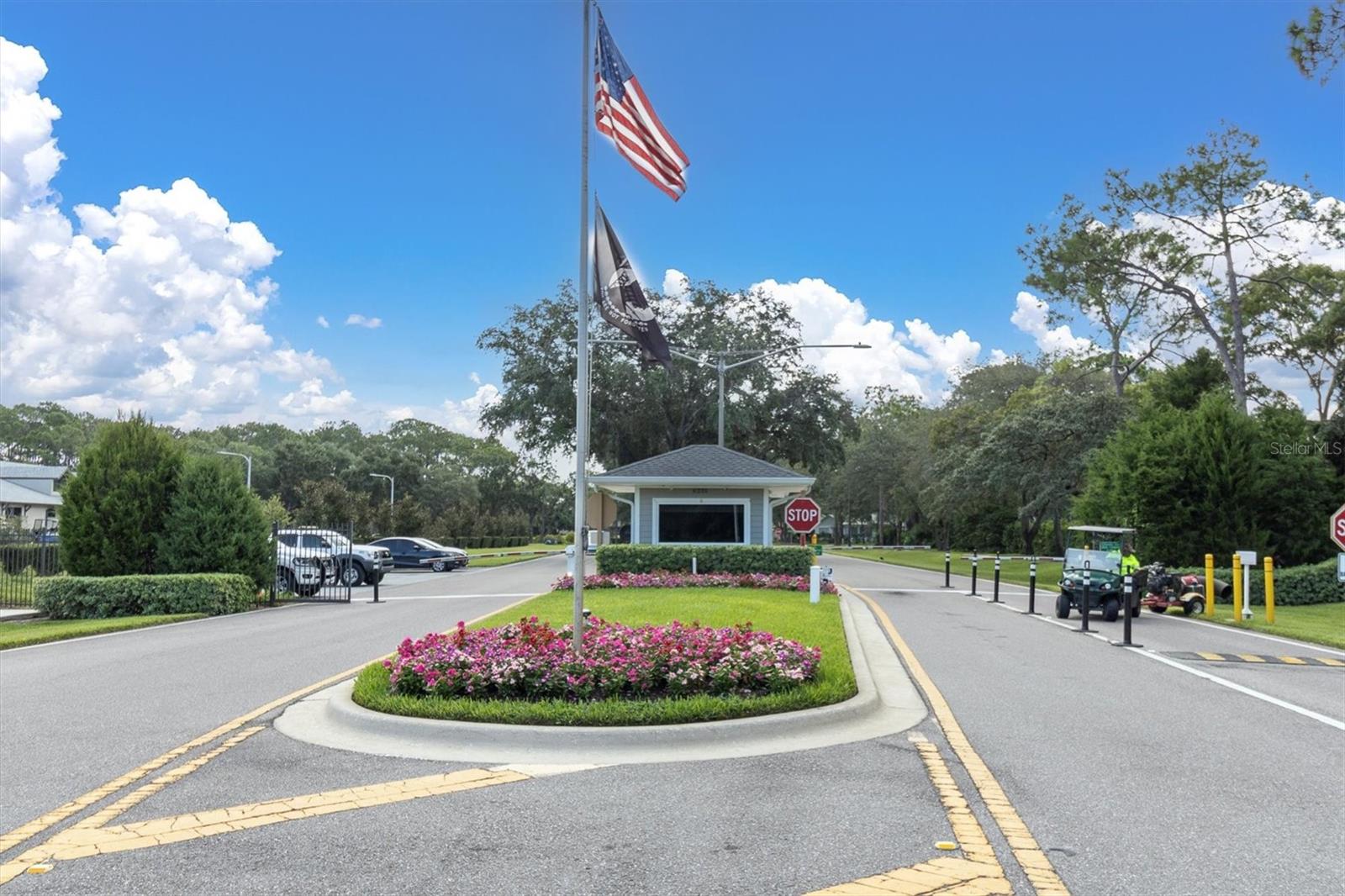 Image 38 of 64 For 7099 Pond View Court