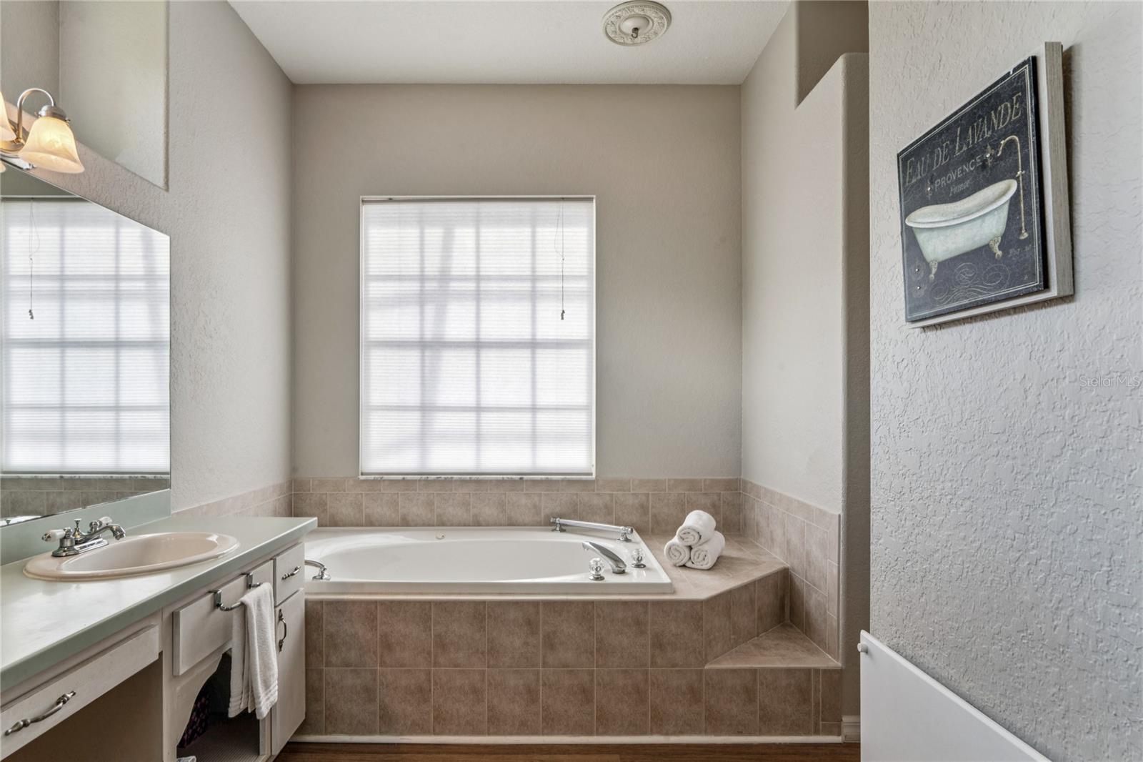 Image 33 of 53 For 5110 Championship Cup Lane