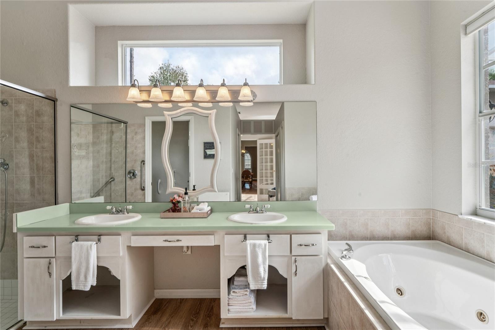 Image 34 of 53 For 5110 Championship Cup Lane